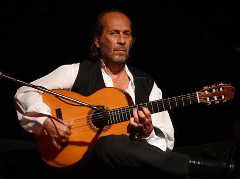  Entre Dos Aguas - een Flamenco ode met hartverscheurende gitaren en meeslepende palmas