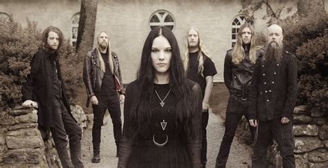  Queen of the Damned - Een melodieuze mengeling van doom metal en gothische invloeden